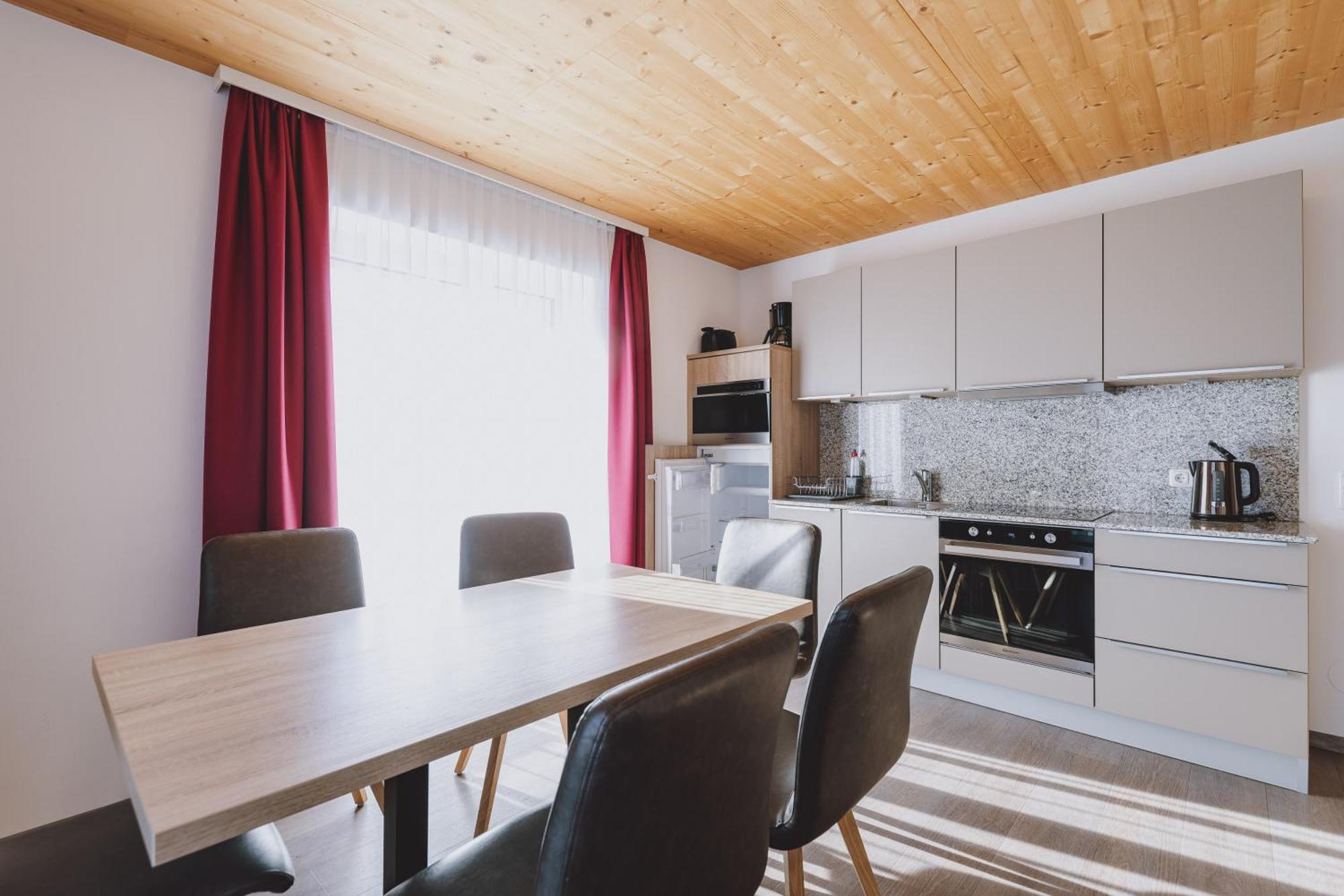 Appartements Sulzer By We Rent, Summercard Included Zell am See Rum bild